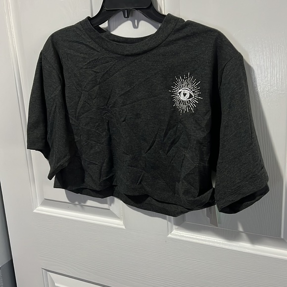 Abound Grey Eye Crop Top ....MSRP $17 - Picture 2 of 3